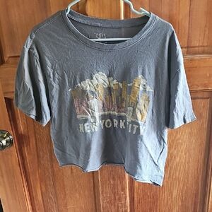 Time and Tru Gray New York City Women's Top